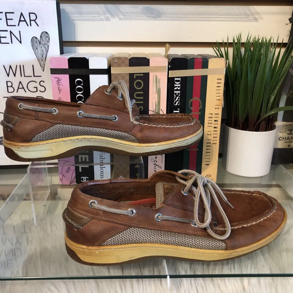 9.5 LACE UP BOAT SHOE