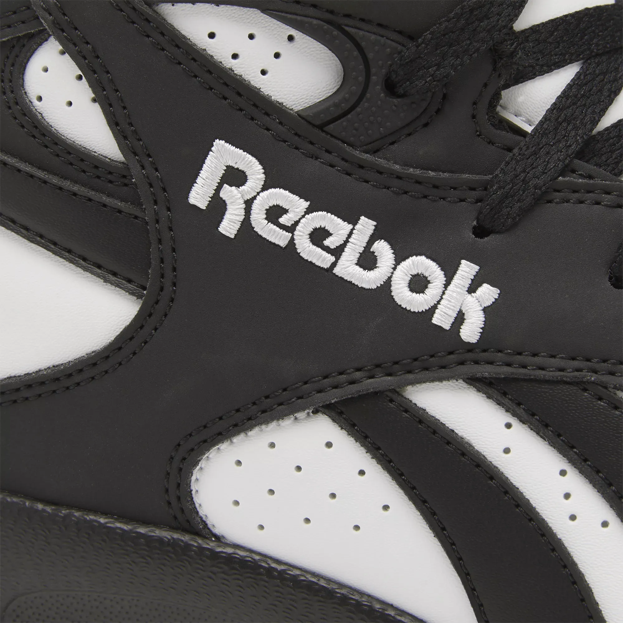 Above the Rim Pump Vertical Shoes