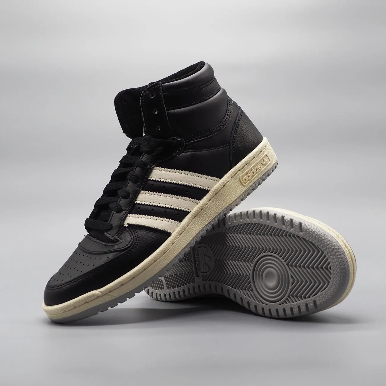 Adidas Top Ten RB cblack/cwhite/gretwo