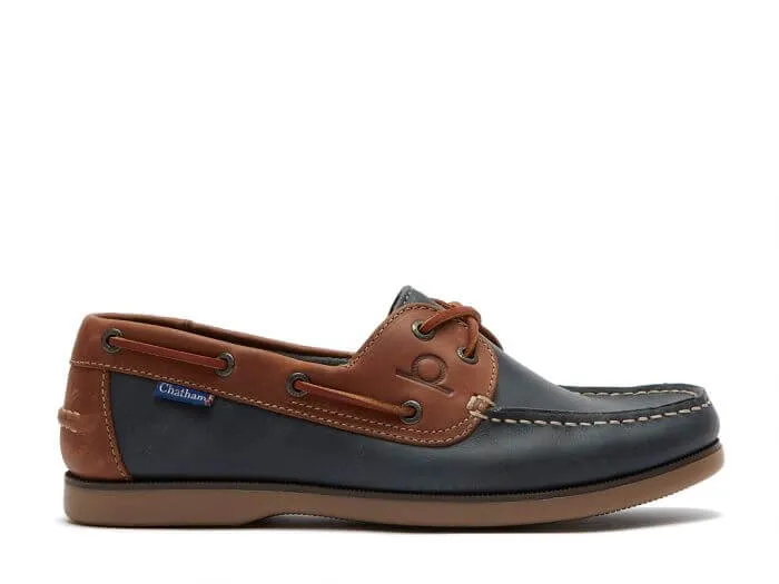 Chatham Men's Whitstable Leather Boat Shoe Navy Tan