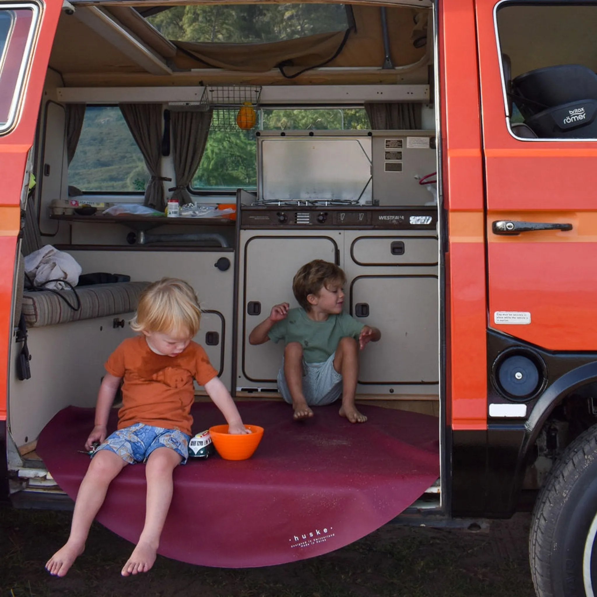 Explore Round Picnic and Play Mat, beige
