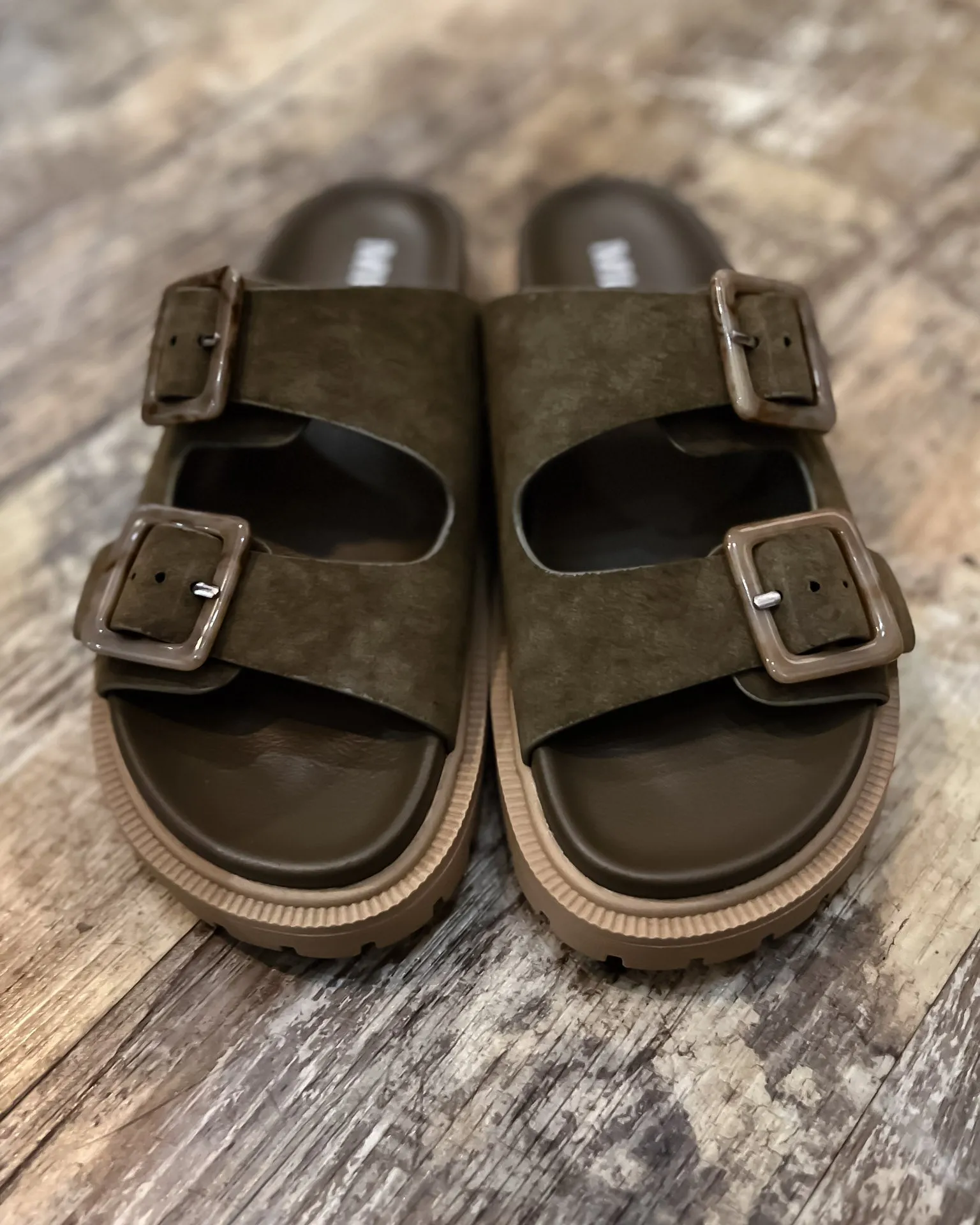 Gen Olive Sandals