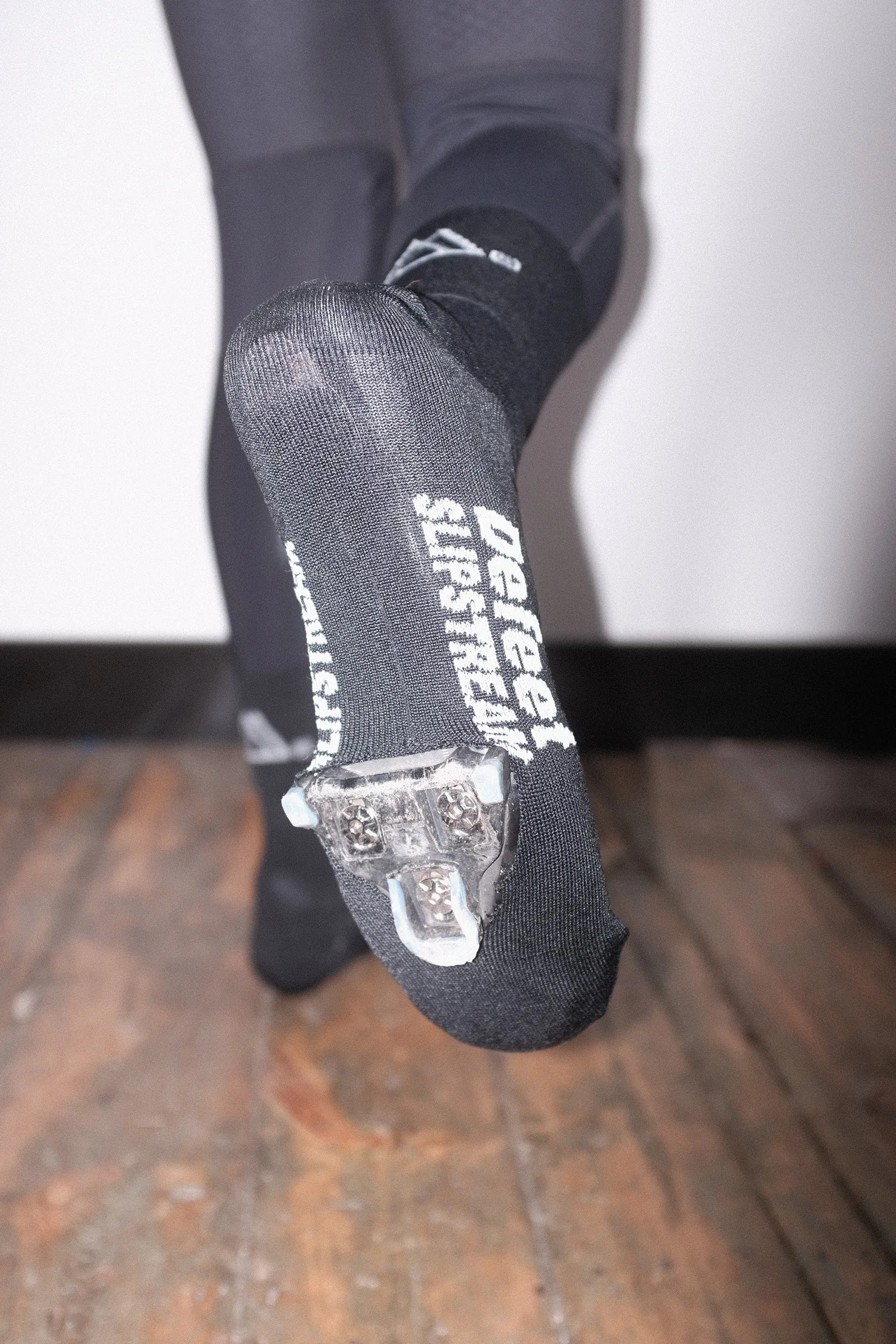 Mamnick x DeFeet Slipstream Oversocks