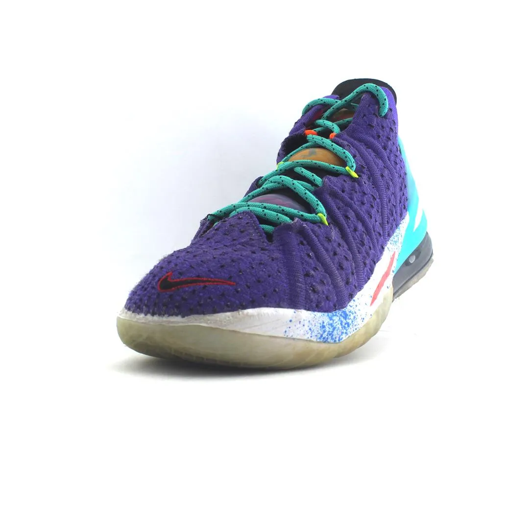 NIKE LEBRON 18
