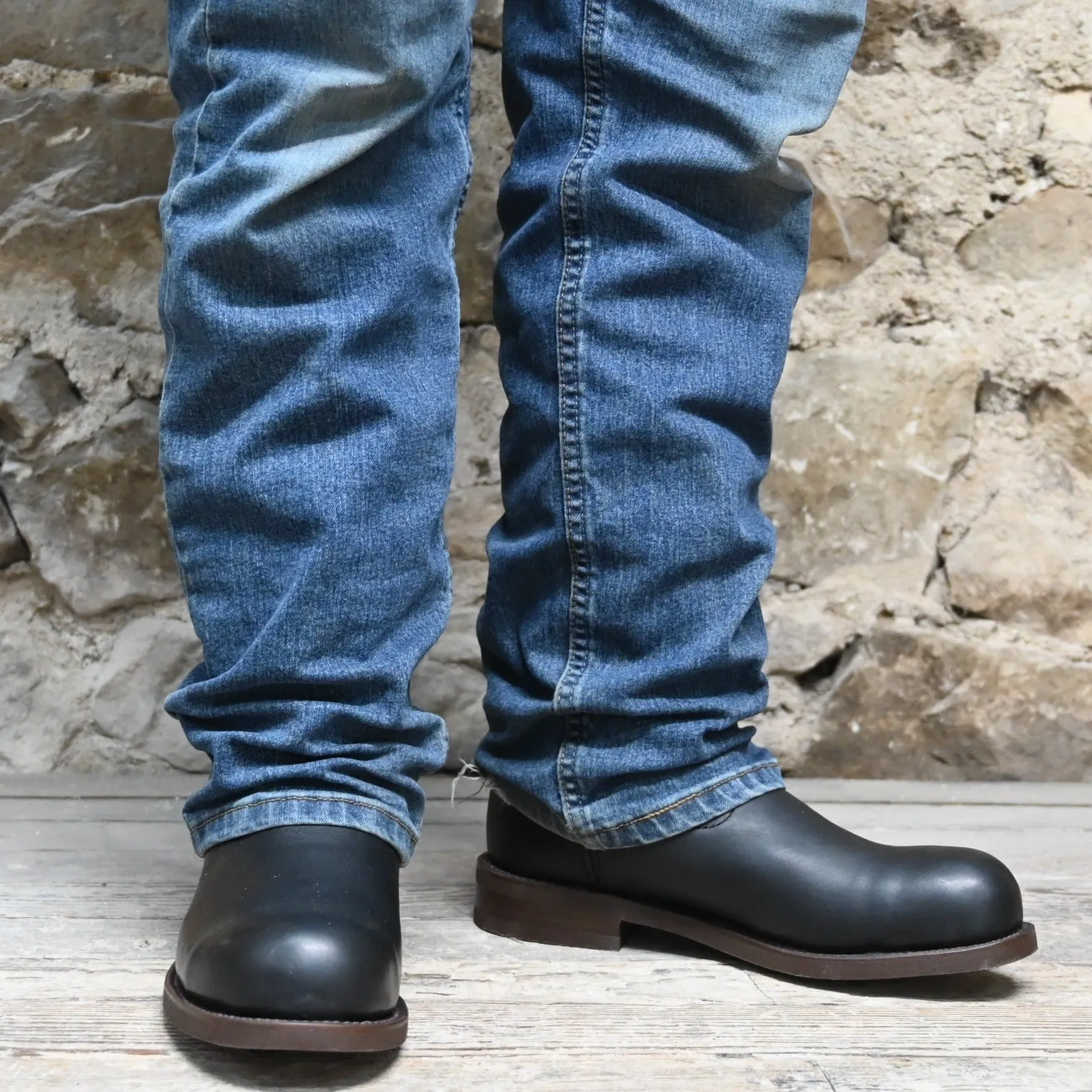 Nutted Calf Trucker in Black with Steel Toe