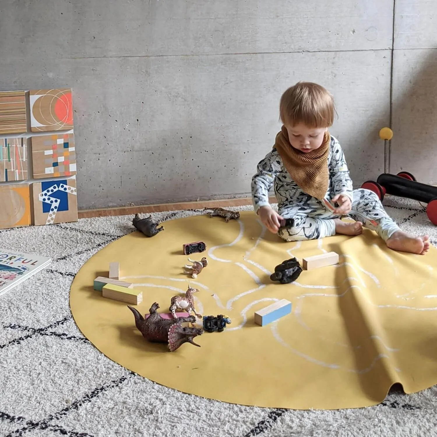 Outlet Roam Round Activity Mat & Play Mat, lilac